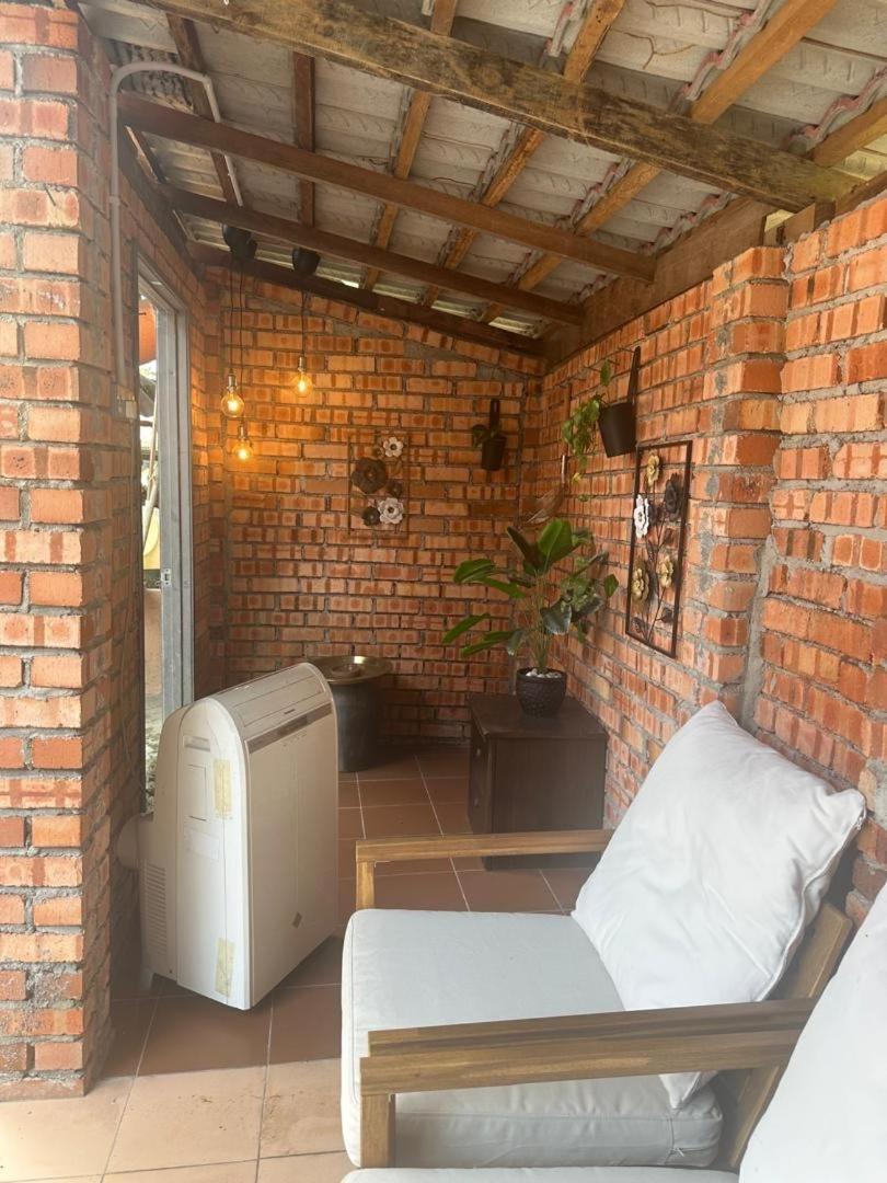 Lelangit Inn Port Dickson Extérieur photo